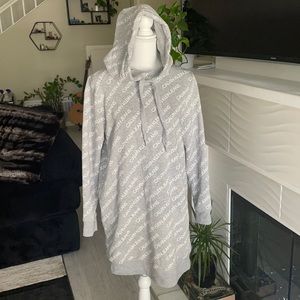 Calvin Klein long sleeve sweater